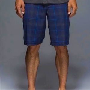 Lululemon Kahuna blue plaid shorts size 36